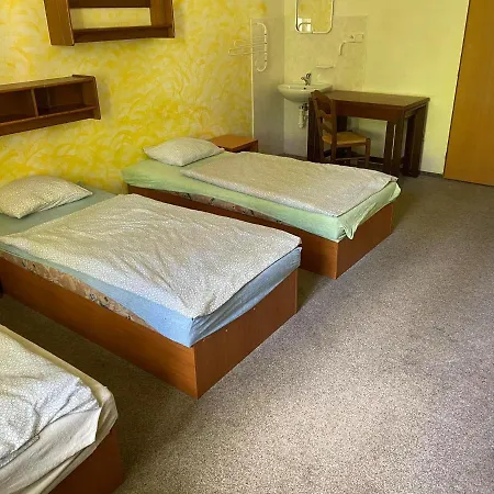 Hostal Chata Labská